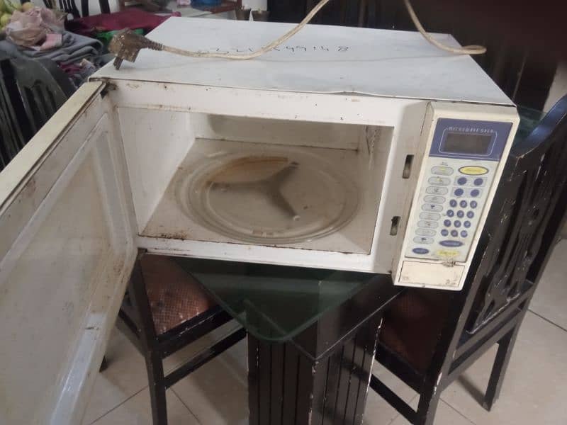 microwave oven PEL brand urgent for sale 1