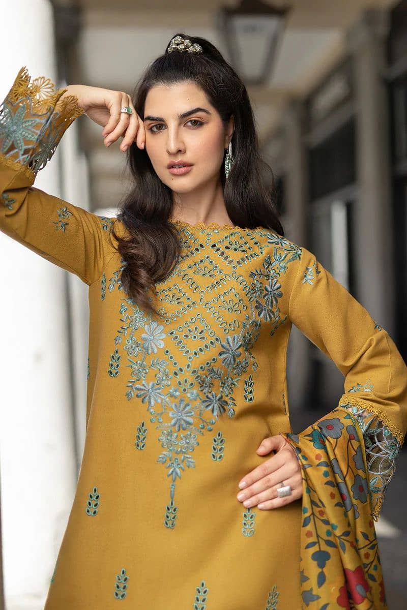 3Pc Emroidered Dhanak Suit 1