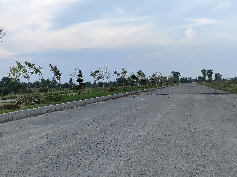 1 kanal plot at 75ft road 6