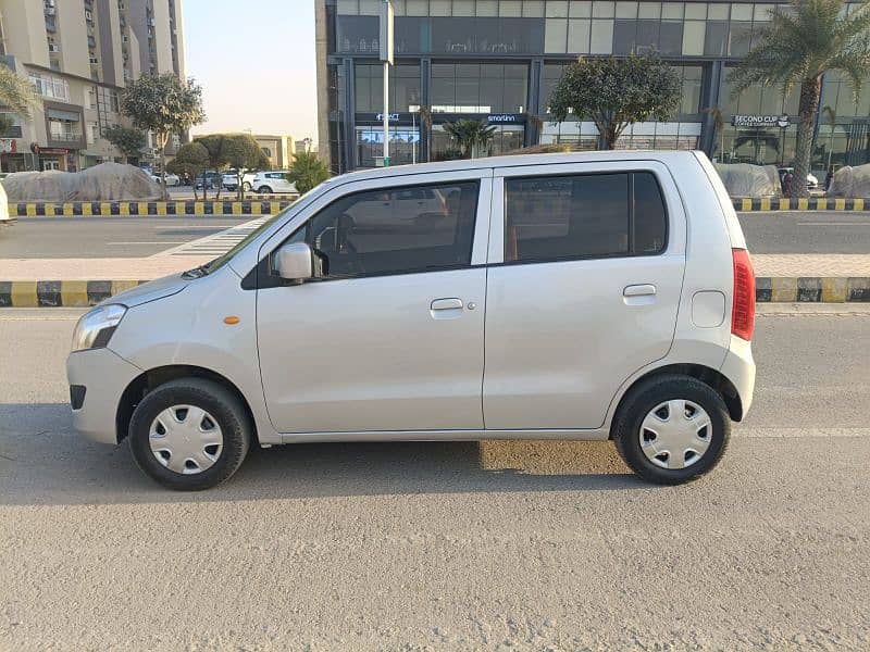 Suzuki Wagon R 2018 1