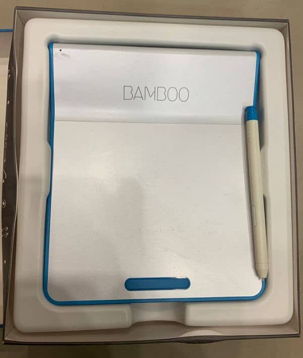 Wacom Bamboo Pad CTH300U Wireless Touchpad with Stylus 2