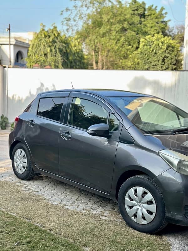 Toyota Vitz 2012 2