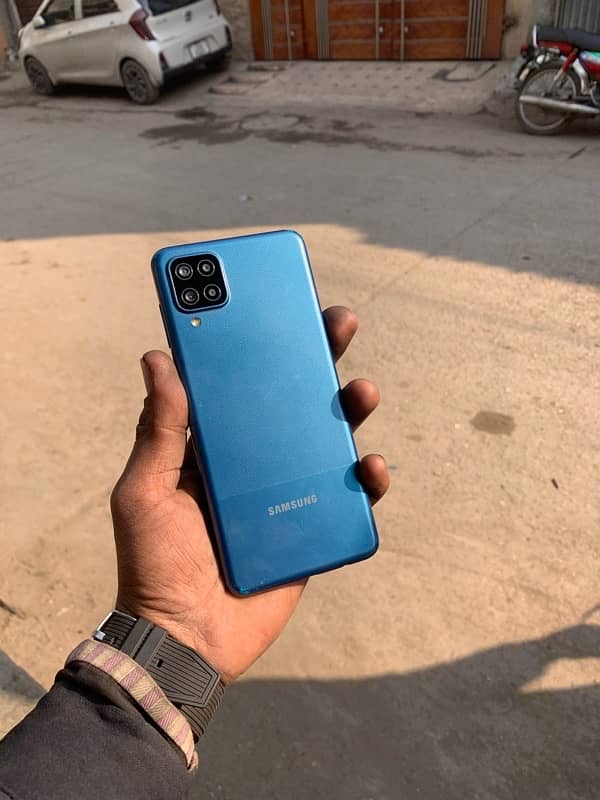 Samsung Galaxy a12 4gb 64gb box available 7