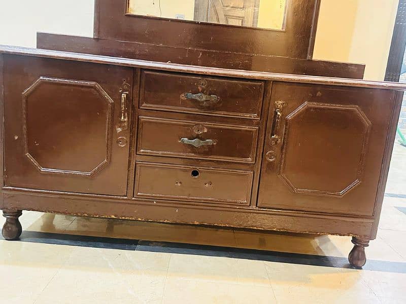 Dressing Table For Sale. 2