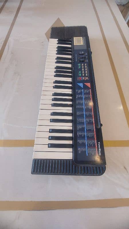 Casio Piano TONEBANK 4