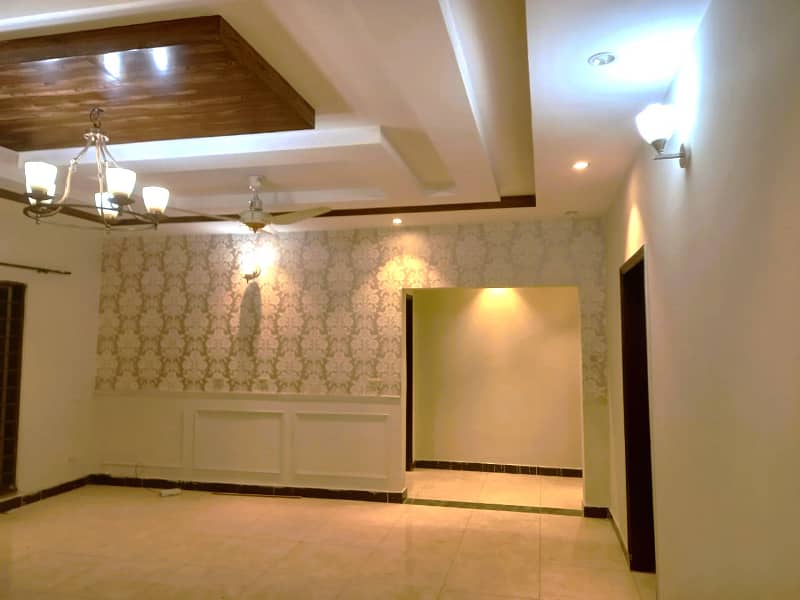 3 Bedroom Beautiful Apartment For Rent Sector B Askari 11 Lahore 0