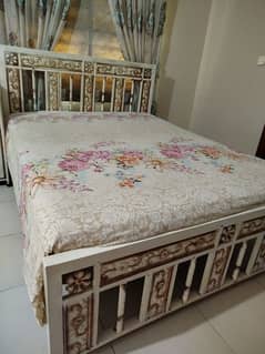 Iron Bed with 1 Storage Side Table