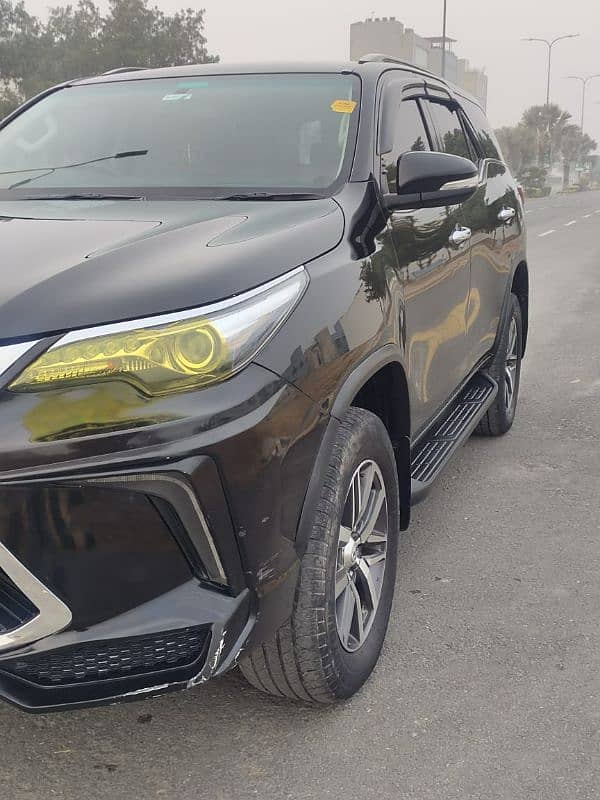 Toyota Fortuner 2017 0