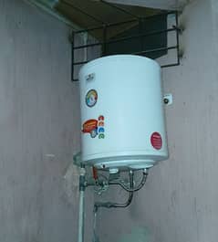 ELECTRIC GEYSER For Sale in PIB Colony Karachi.