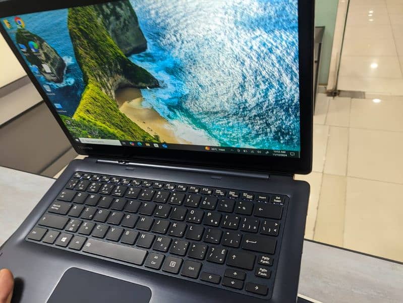 Toshiba Portege X30T-E: Lightweight 2-in-1 with 8th Gen Intel i5 3