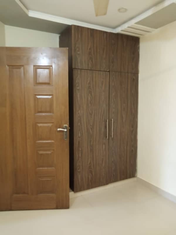 In E-11 Flat Sized 980 Square Feet For sale 4