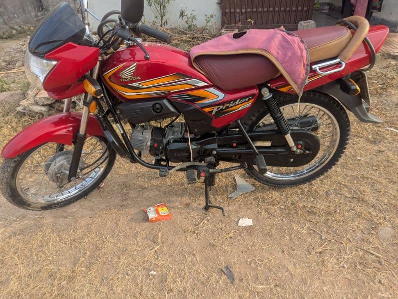 Honda pridor 100 cc 10/10 7