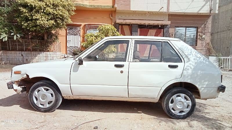 Toyota Starlet 1981 7