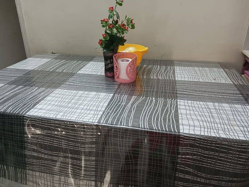 6 seater Dinning table glass top for sale 0