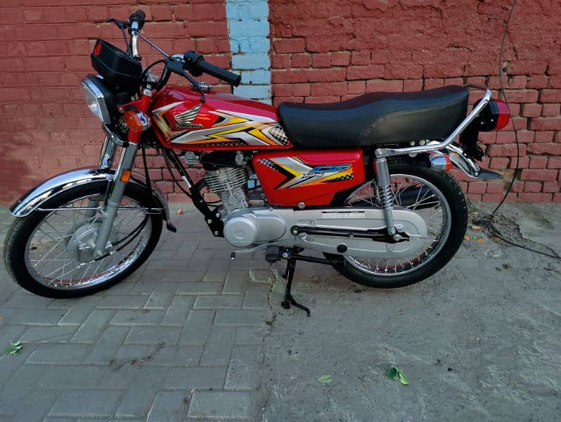 Excellent Honda CG 125 1