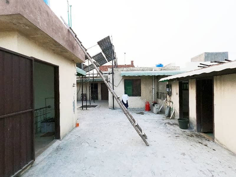 Reserve A Centrally Located Corner House In UMT Road 40