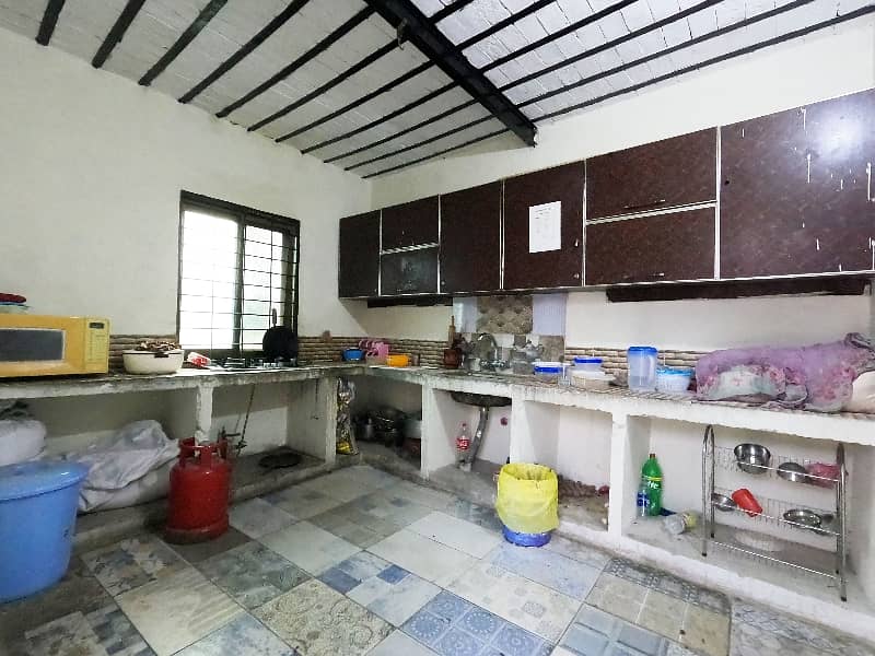 Reserve A Centrally Located Corner House In UMT Road 42