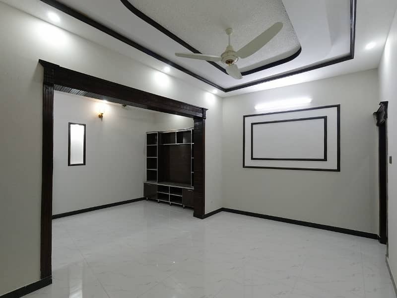 Corner House For Sale In Afshan Colony 9