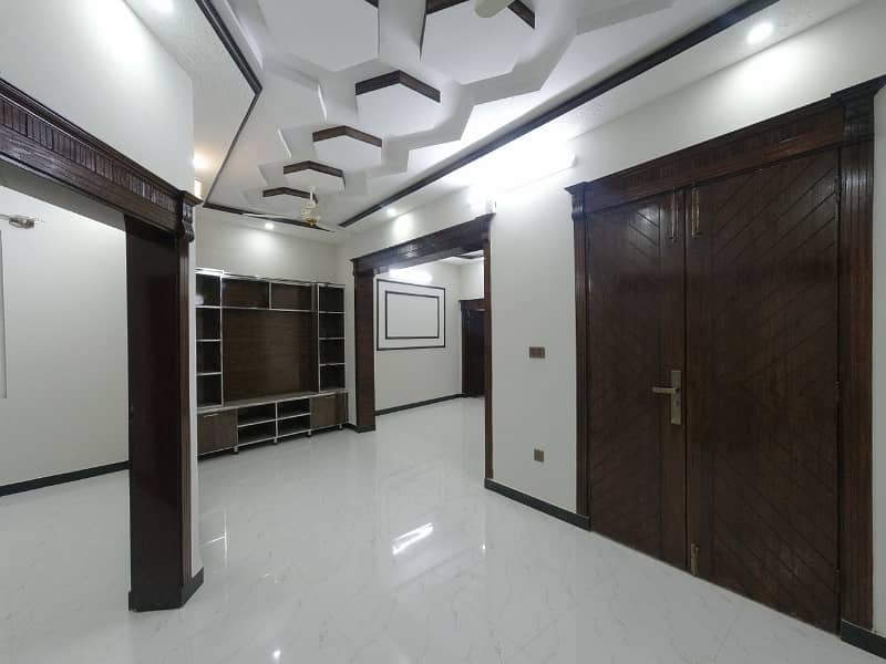 Corner House For Sale In Afshan Colony 11