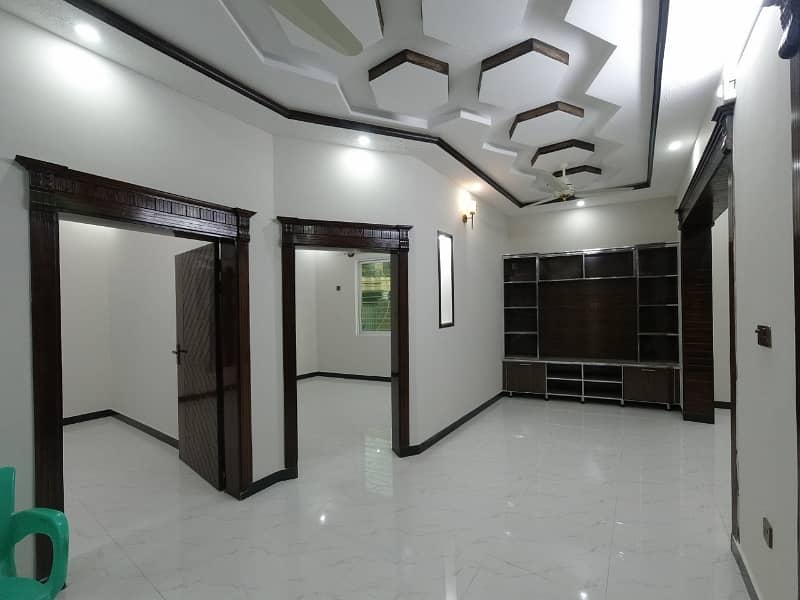 Corner House For Sale In Afshan Colony 12