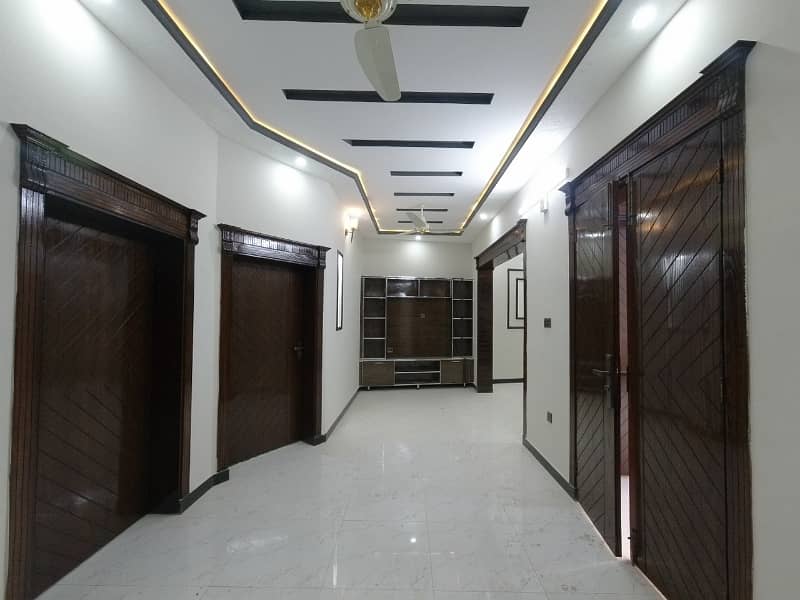 Corner House For Sale In Afshan Colony 18