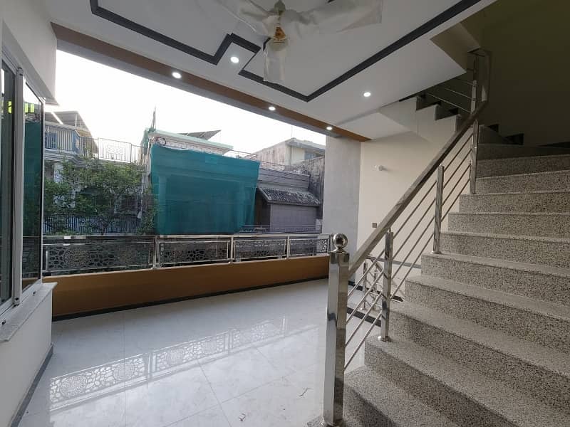 Corner House For Sale In Afshan Colony 43