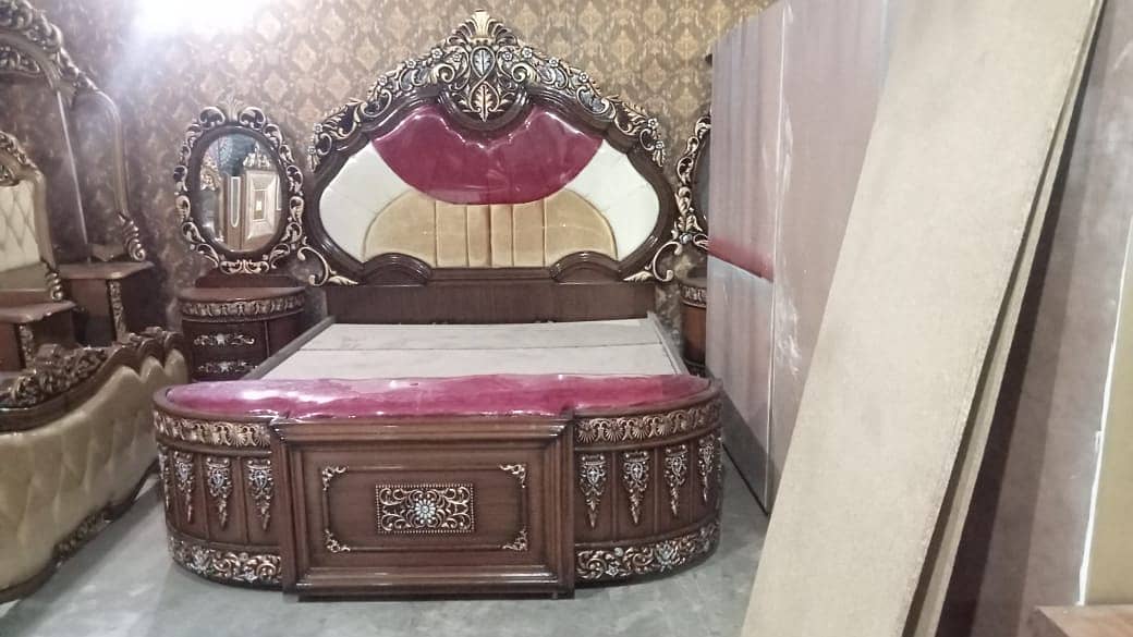 Bed / bed set / king size bed / wooden bed / double bed / poshish bed 2