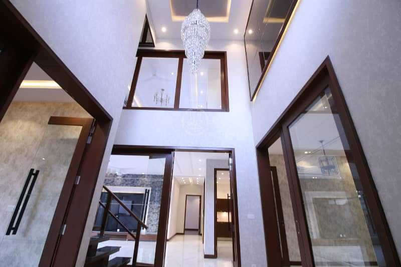 10 MARLA SLIGHTLY USED LUXURY MODERN DESIGN HOUSE FOR RENT IN DHA PHASE 6 TOP LOCATION 9