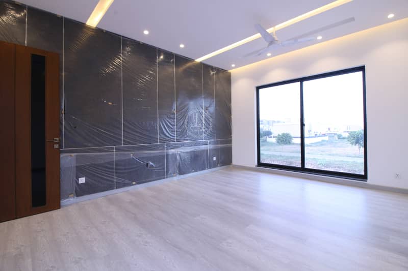 10 MARLA SLIGHTLY USED LUXURY MODERN DESIGN HOUSE FOR RENT IN DHA PHASE 6 TOP LOCATION 29