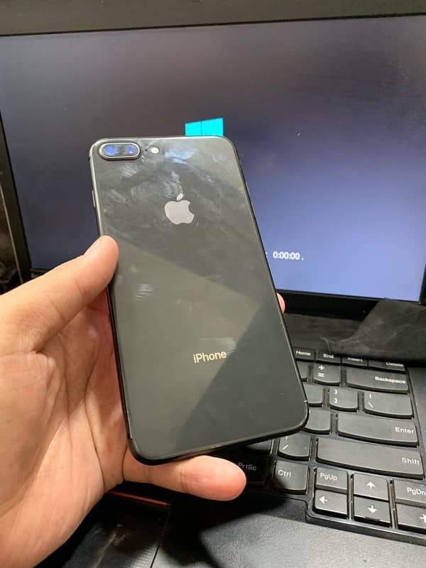 iphone 8 plus pta approved 64gb 0