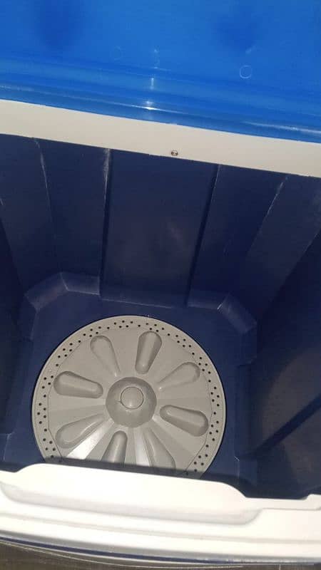 6 month used big size washing machine 4