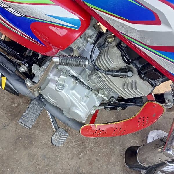 honda 125 good condition 6