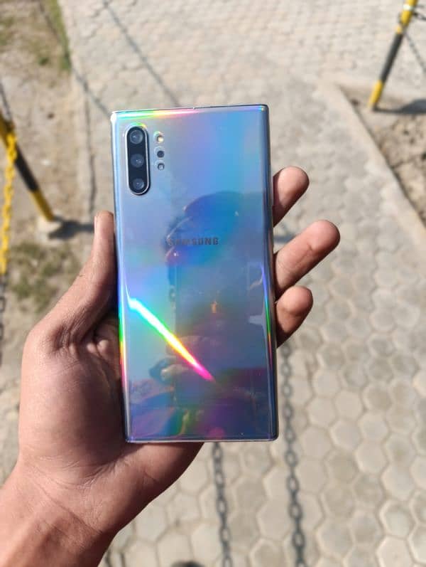 Samsung note 10 plus 5g 12 GB ram 256 memory 2