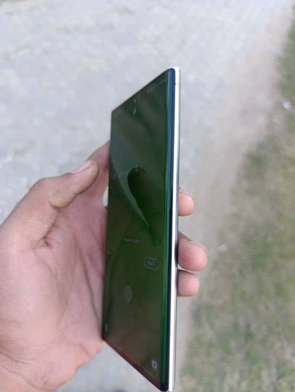 Samsung note 10 plus 5g 12 GB ram 256 memory 8