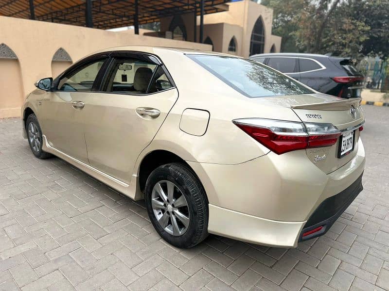 Toyota Corolla Altis 2015 3