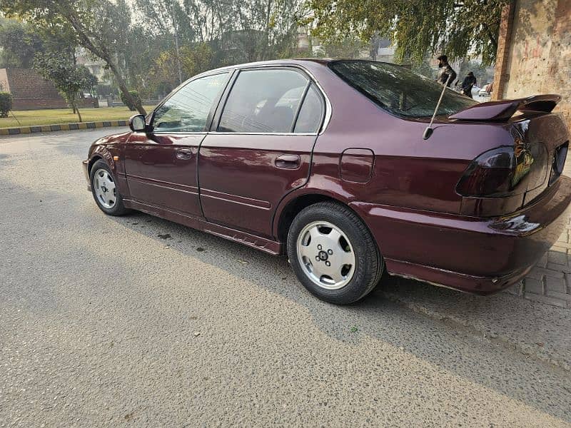 Honda Civic VTi 1999 4