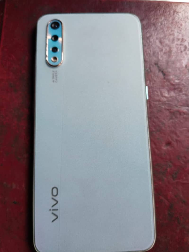 Vivo S1 4