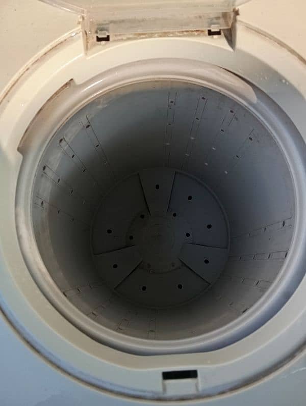 Haier 10kg Twin Tub Washing Machine HWM-100AS 5