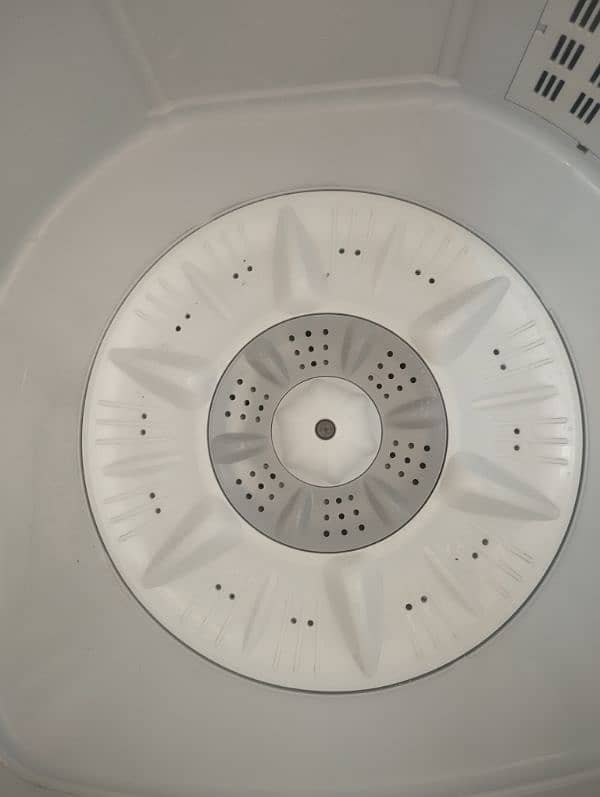 Kenwood single tub washing machine 1