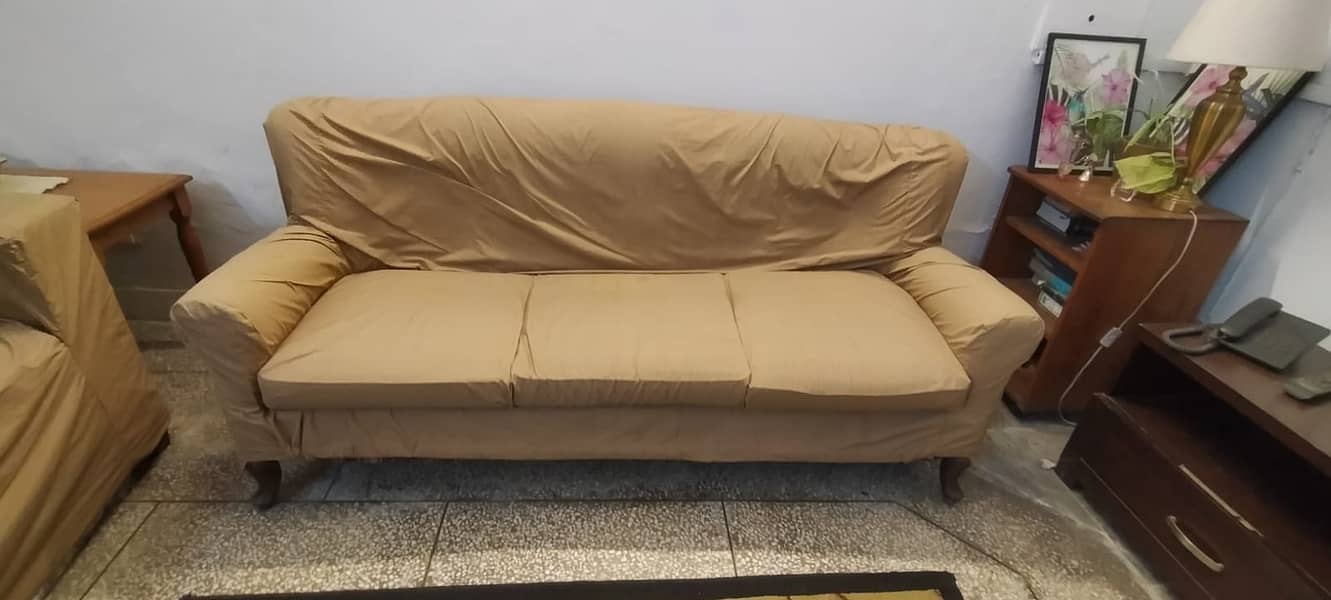 3 seater sofa (2.5 ft x 6 ft) with sofa cover included. Good quality. 0