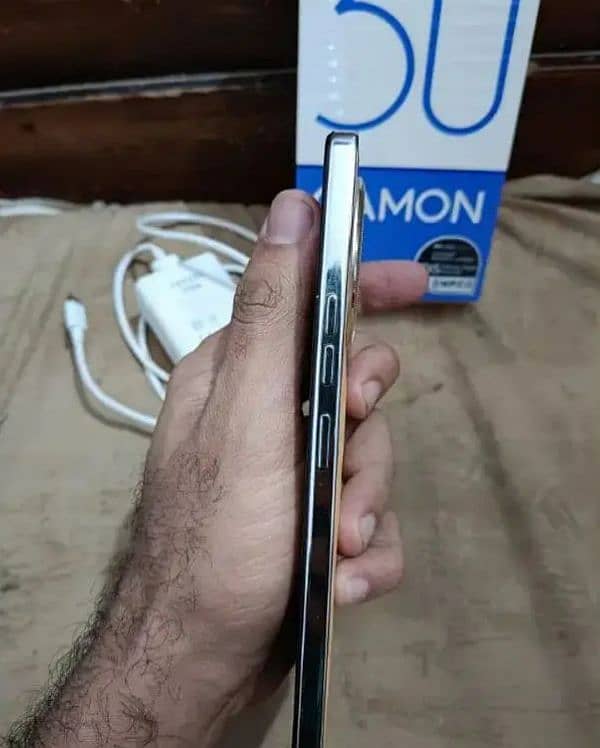 Tecno camon 30 (12+12gb ram 256 storage) 2