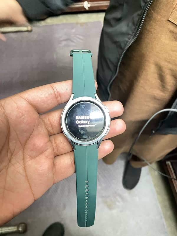 Samsung Galaxy Watch 4 Classic 2