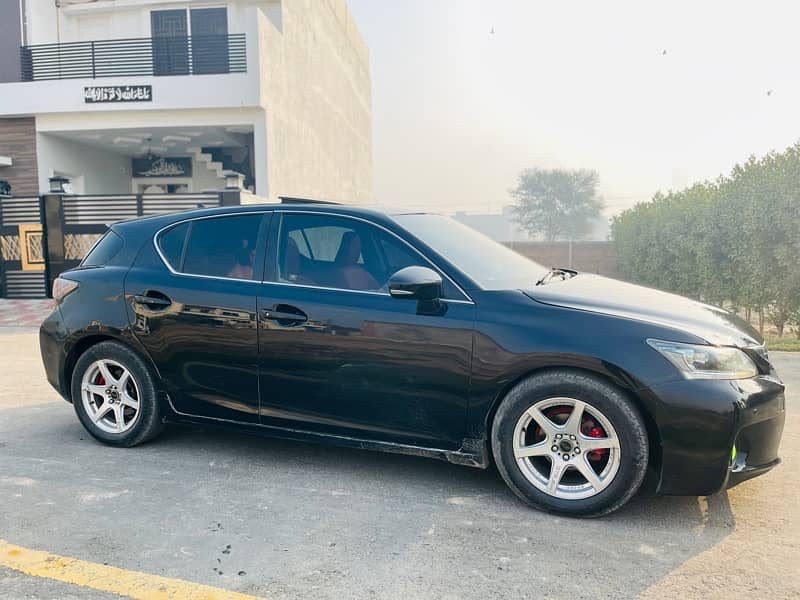 Lexus CT200h 2011 4