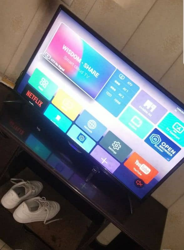 Samsung 34 inch smart tv 2