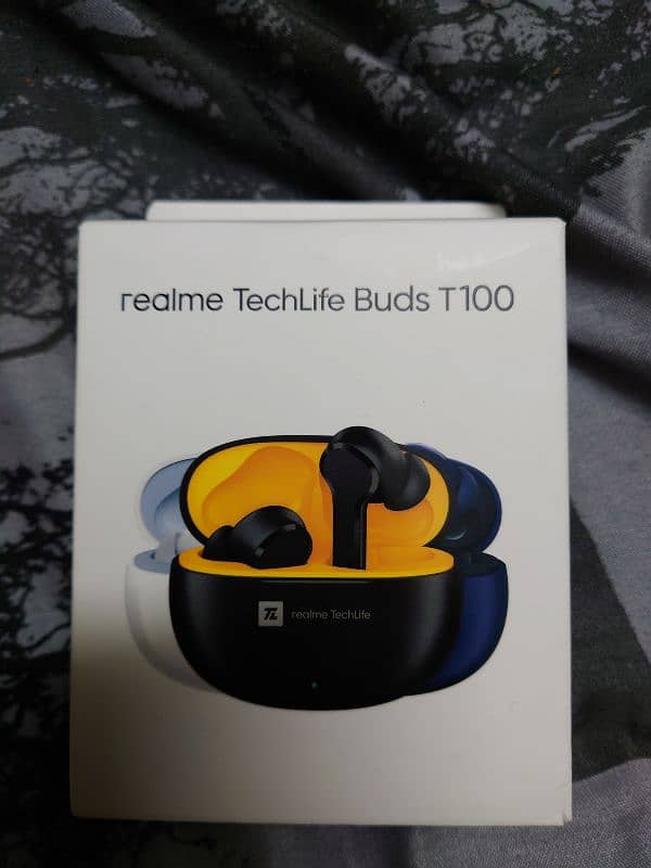 Realme Techlife buds T100 5