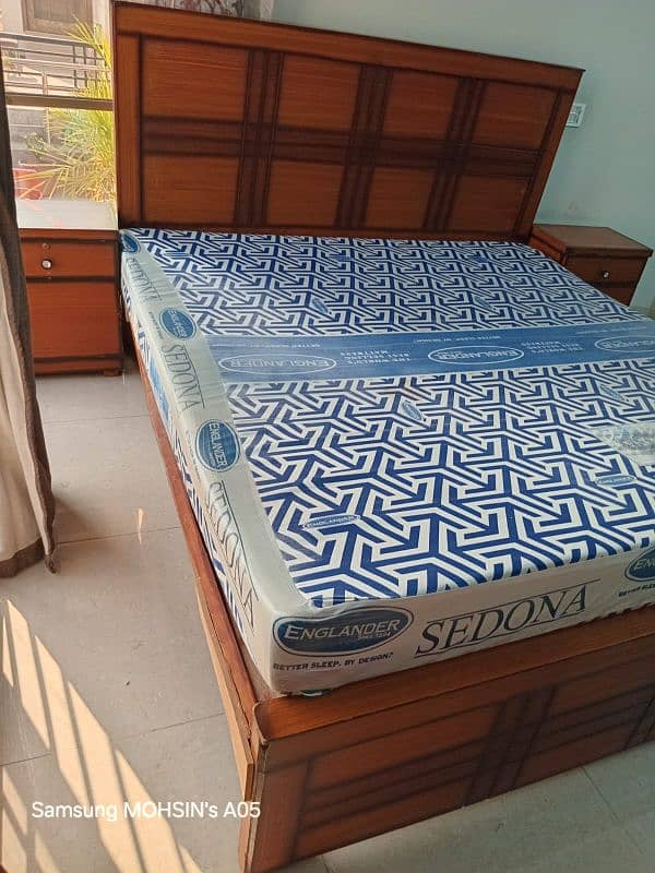 Good condition Double Bed with side Tables along with new mattress 7