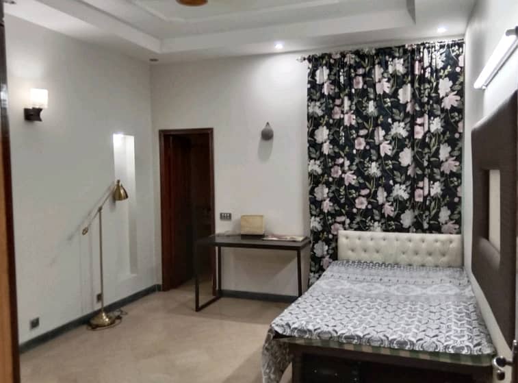 Spacious 5 Marla House Available For rent In Johar Town 5