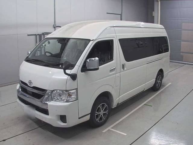 Rent a New Toyota Hiace Grand Cabin &  Coaster (Model 2025) 11