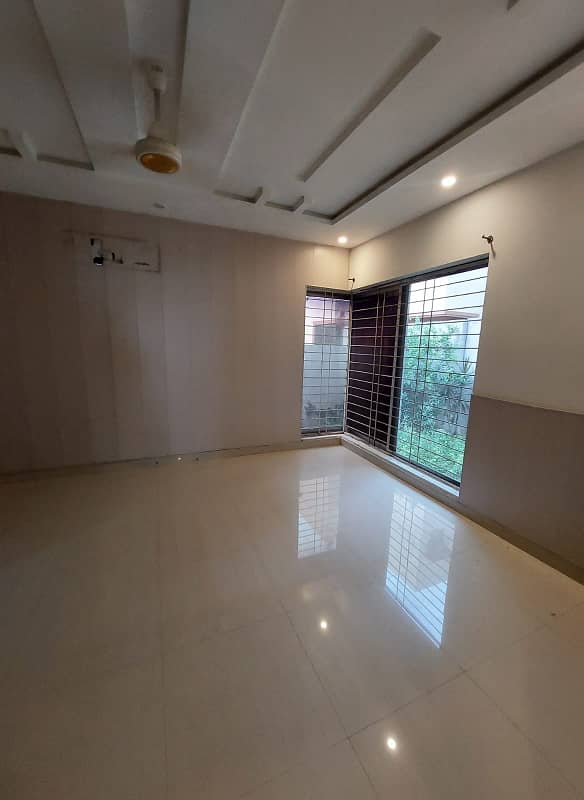 Beautiful 10 Marla 4 Bed House For Rent at Divine Gardens Airport Road Near Dha Phase 8 ( Less then Market Price ) 2