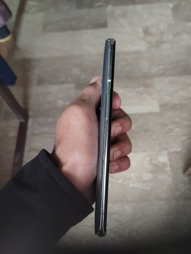 One plus 9 pro minor dot 3